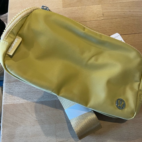 Lululemon Belt Bag - Golden Sand. Sold out! New with tags. - Picture 3 of 4
